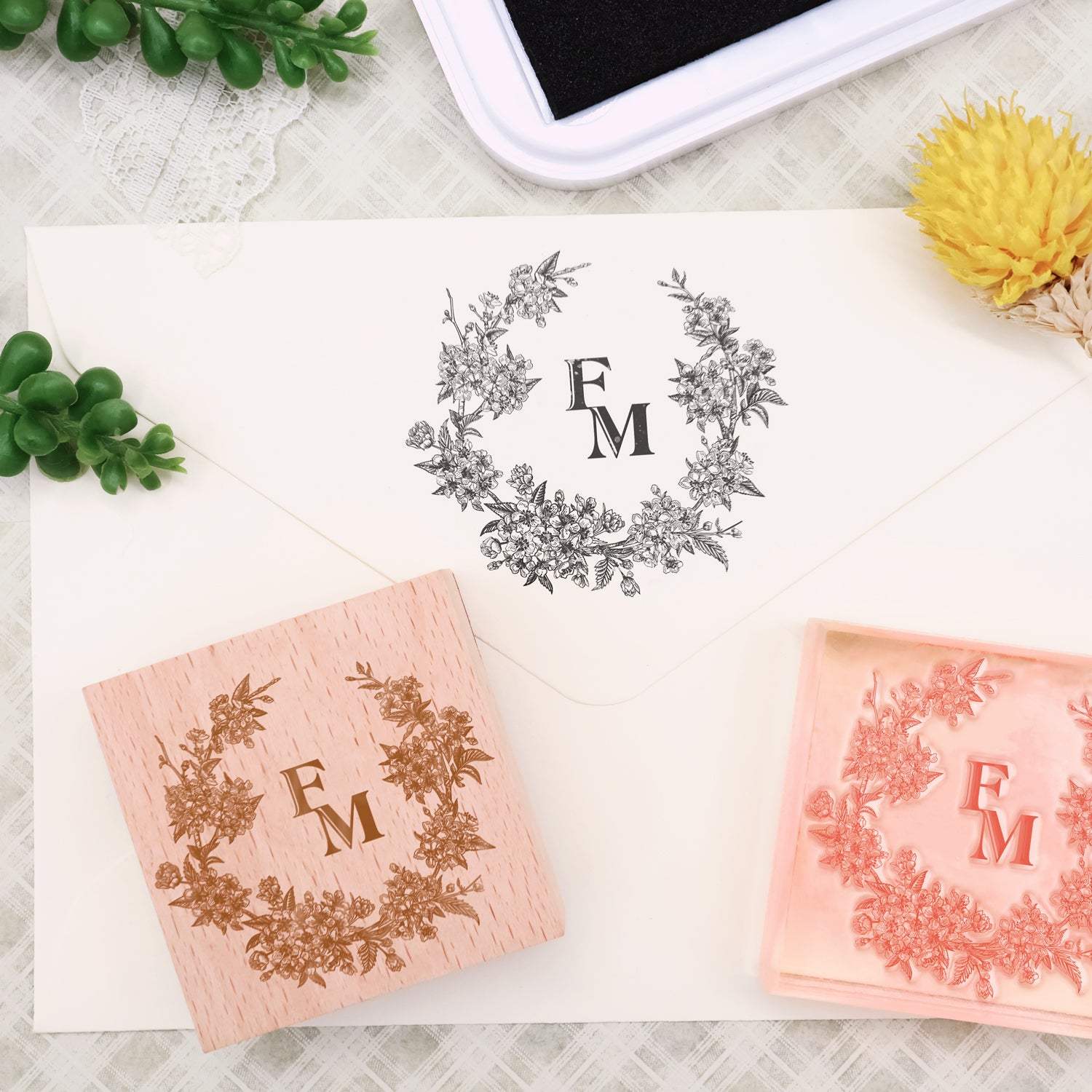 Sello de Caucho Personalizado con Monograma Botánico de Boda -SKU3 1