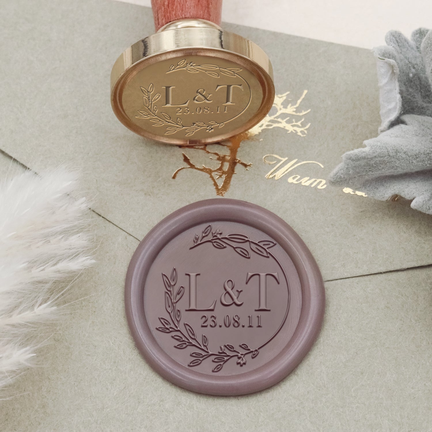Sello de Caucho de Lacre con Monograma de Lirio Personalizado para Boda-30 2